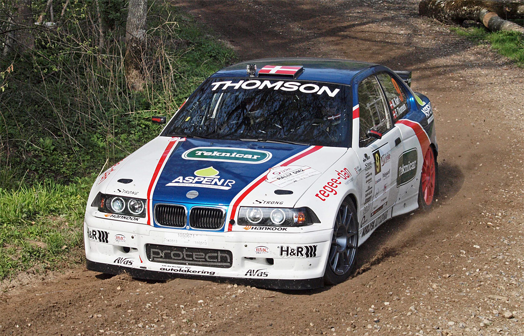 Til trods for manglende servostyring scorede Morten Karl og Finn Thomsen en andenplads generelt i Juelsminde-rallyet
(Foto: Åge Keseler Kirketerp)